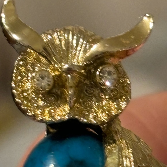Vintage signed Gerry gold tone Owl Brooch &  Faux turquoise cabachon - Picture 13 of 14